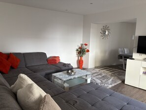 TV - Ferienwohn. Melanie by Interhome (Bad Ems)
