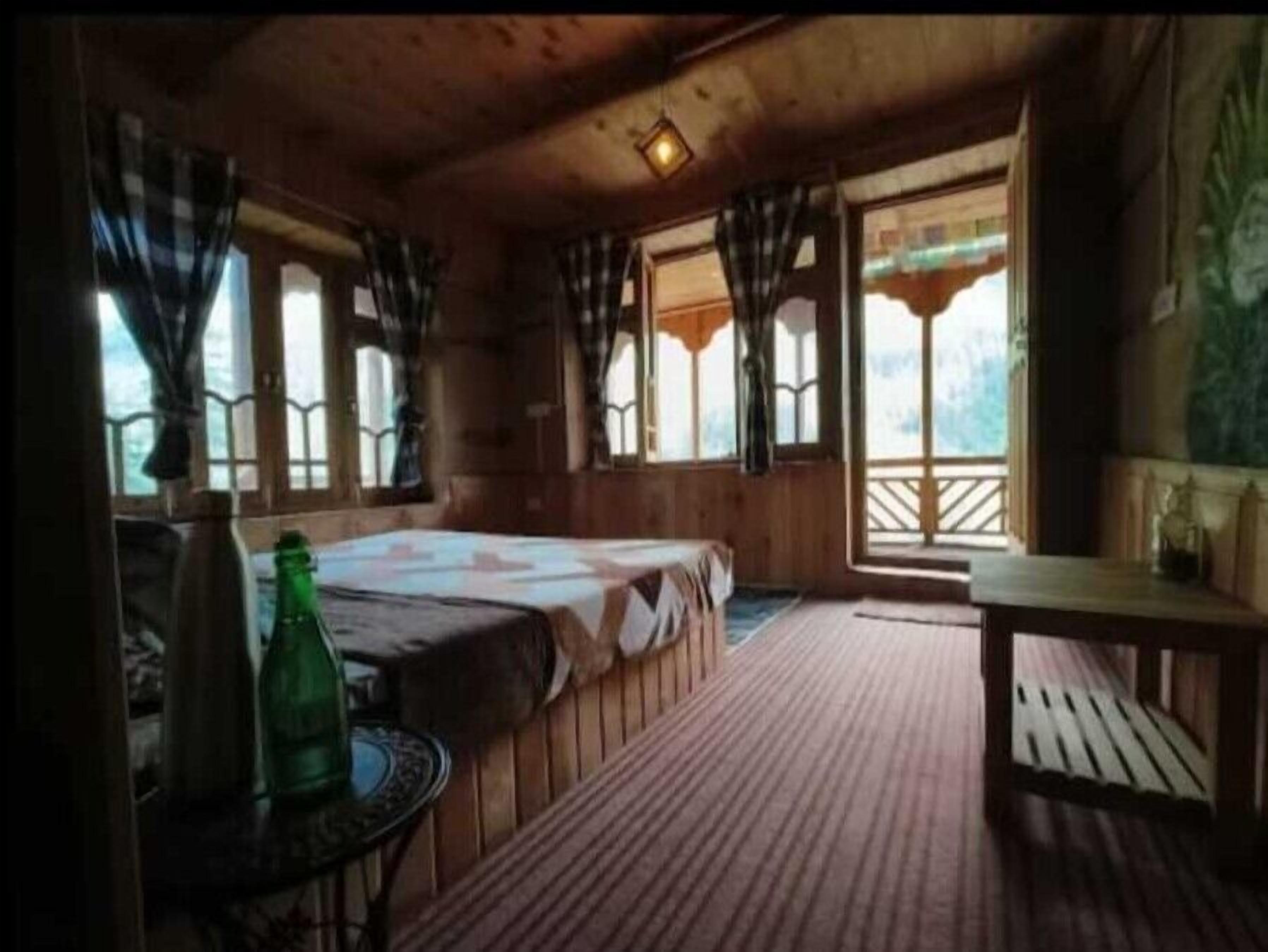 Deluxe Room | Free WiFi, bed sheets