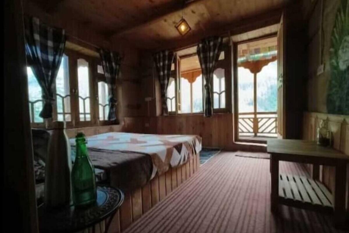 Deluxe Room | WiFi (free), bed sheets