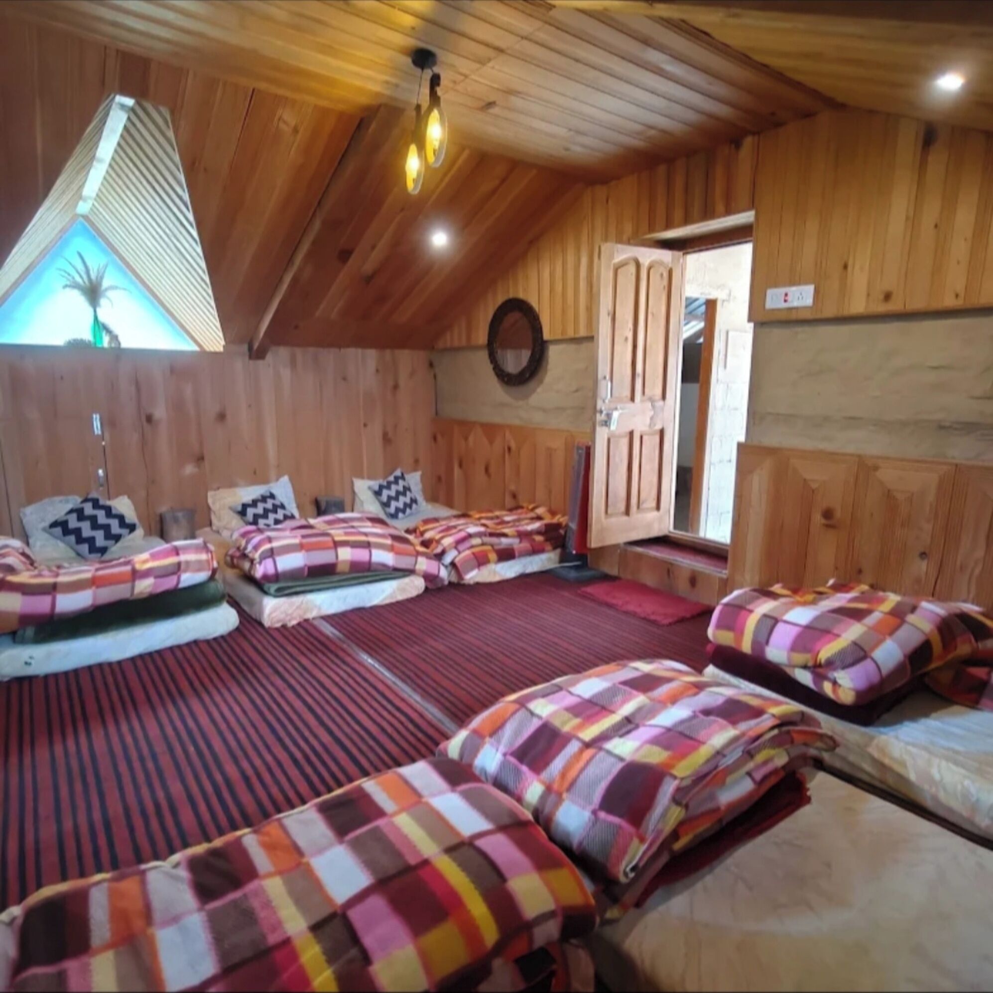 Shared Dormitory | Free WiFi, bed sheets