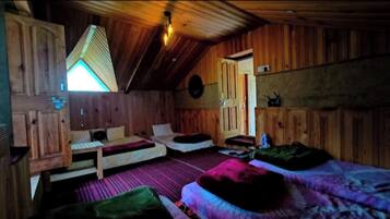 Asrama Umum | Wi-Fi gratis dan seprai linen