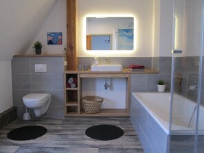 Towels - Wohnung in Gießelrade mit Großem Garten by Interhome (Ahrensbök)
