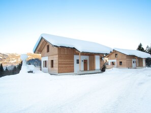 Exterior - Alpen Chalet by Interhome (Tröpolach)