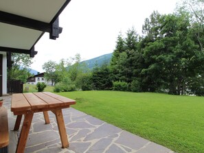 Outdoor dining - Brunnach by Interhome (Bad Kleinkirchheim)