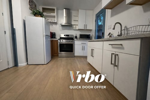 Private Cottage 2BR in San Gabriel Quiet Stay Free Wi-Fi