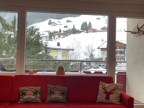 DVD player - Luxuswohnung, Pistenblick, Nähe Skilift, Mittelberg by Interhome (Mittelberg)