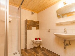 Bathroom - Remberghütte in Viehhofen by Interhome (Viehhofen)