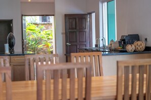 럭셔리 빌라, 전용 수영장, 바다 전망 | 다이닝룸