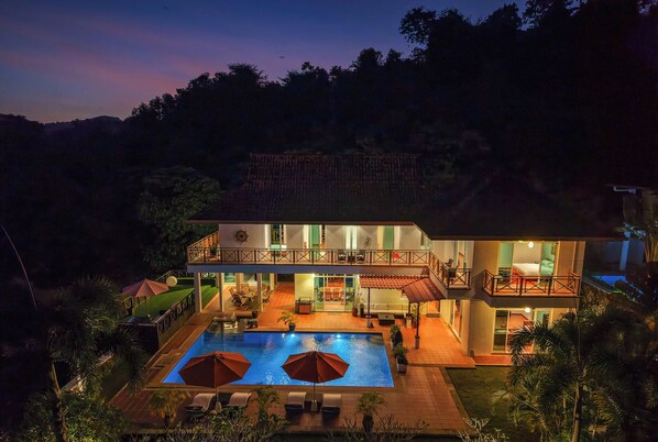 Mặt tiền nơi lưu trú