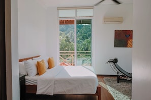 Luxury-Villa, eigener Pool, Meerblick