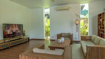 Luxury Villa, Private Pool, Sea View | Living area