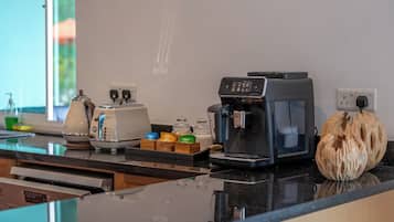 Luxury Villa, Private Pool, Sea View | Private kitchen