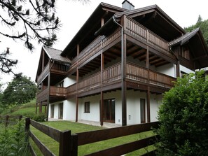Exterior - Apartment Hirsch by Interhome (Bad Kleinkirchheim)