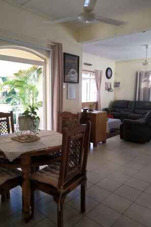 Interior - VIllakapy Ideal für Rentnerinnen und Rentner by Interhome (Cap Malheureux)