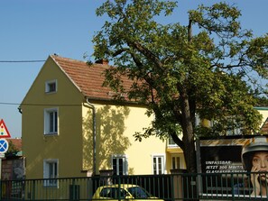 Exterior - in der Nähe von Wien by Interhome (St. Andrä vor dem Hagenthale)