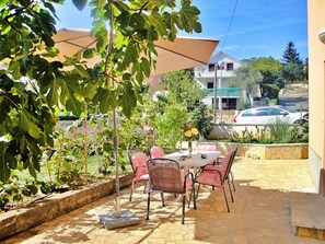 Outdoor dining - Apartment Nidisa by Interhome (Krk/Čižići)