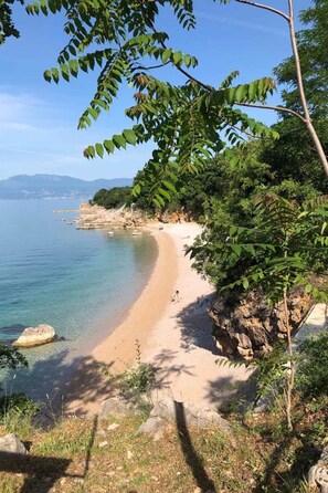 Beach - Tashi Urban Stay, 2 BR Wohnung Rijeka Center" by Interhome (Rijeka)