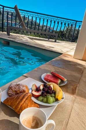 Pool - Villa Seaview - The Heads in Knysna (Garden Route) by Interhome (Knysna)