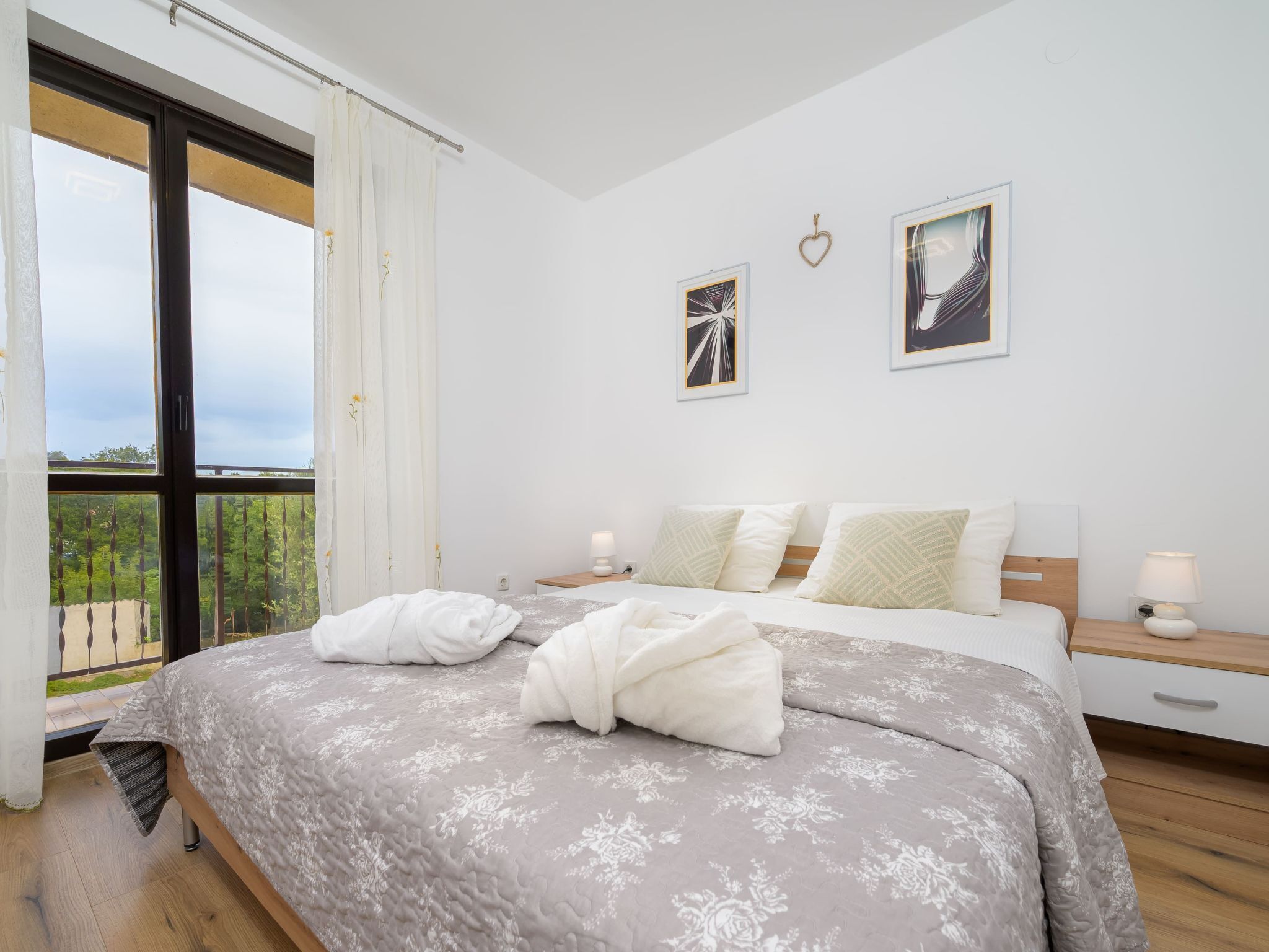 2 bedrooms, internet