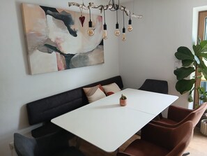 Dining - Schönes Ferienhaus by Interhome (Unternberg)