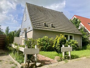 Exterior - Viktoria by Interhome (Anjum)