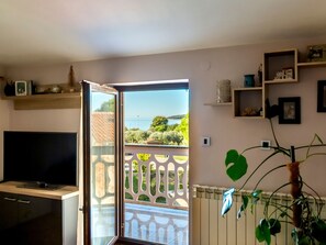 TV, fireplace - Ferienappartement Edi mit zwei Balkonen by Interhome (Fažana)