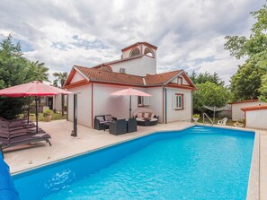 Pool - Charmante Familienvilla, in der Hunde willkommen sind by Interhome (Poreč)