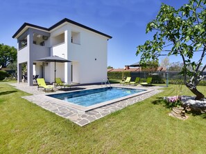 Pool - Mares 1 by Interhome (Umag/Juricani)