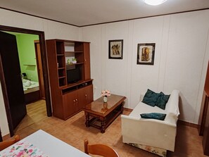 Interior - schöne Wohnung Miriam mit Meerblick by Interhome (Umag/Juricani)