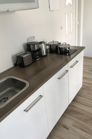 Fridge, microwave, cookware/dishes/utensils - Bella Casa Srima Premium by Interhome (Vodice)
