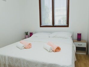 Internet - Gelassenheit am Meer 1 by Interhome (Nin)