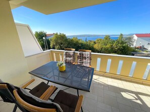 Outdoor dining - Wohnung Josip 2 by Interhome (Crikvenica/Dramalj)