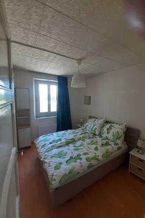 3 bedrooms, internet