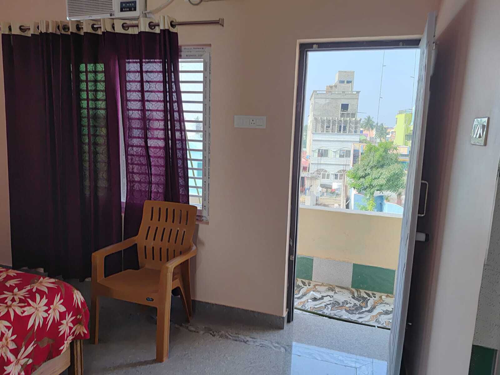 Triple Room | Free rollaway beds, free WiFi, bed sheets