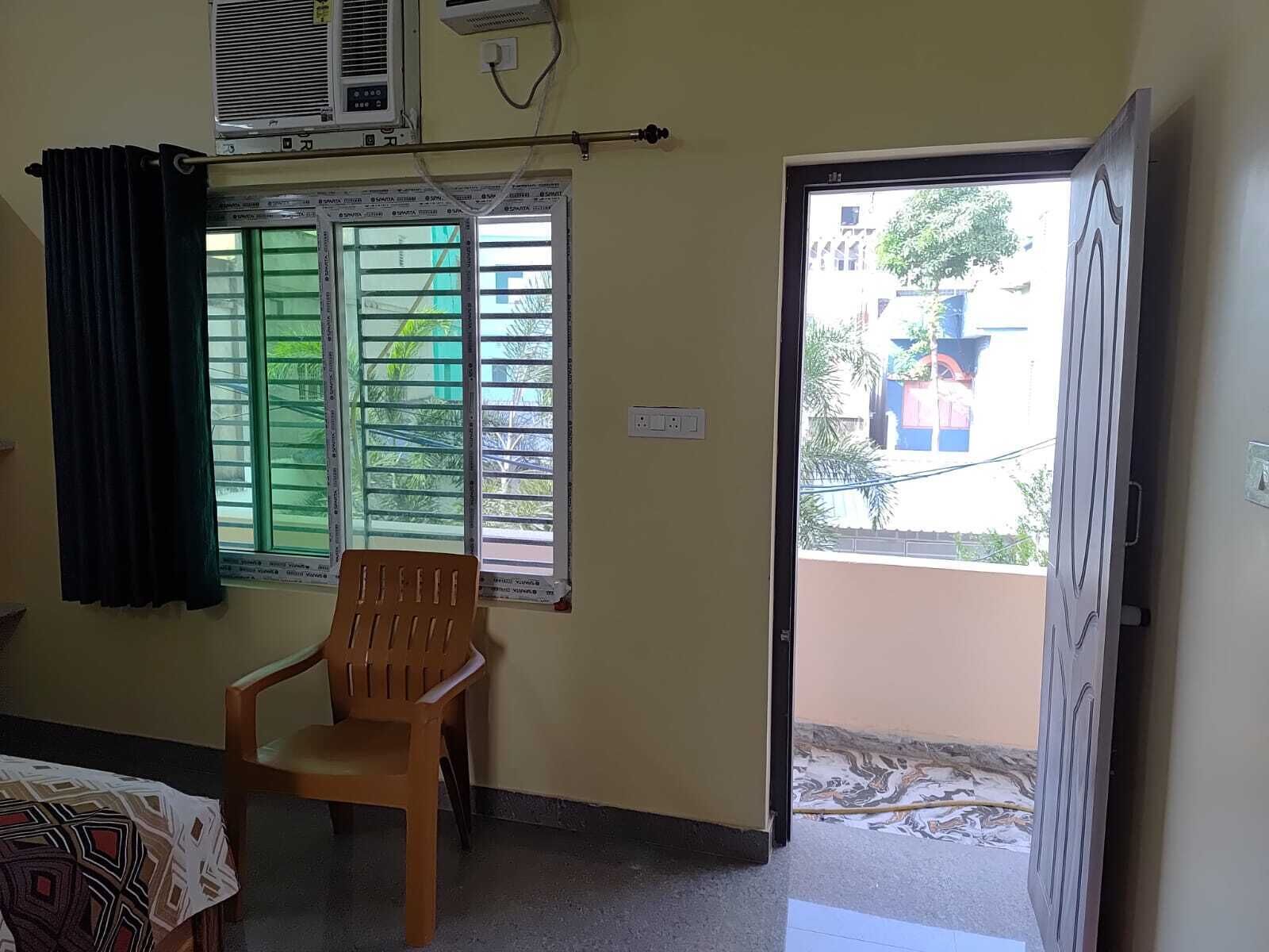 Triple Room | Free rollaway beds, free WiFi, bed sheets