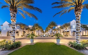 Exterior - Private Pool & Hot Tub, Game Room, Beach Walk (Inlet Beach)