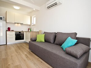 Living area - Apartment Ivo by Interhome (Polje)