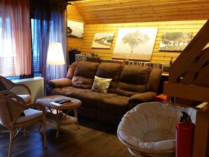 TV, peis og DVD-spiller