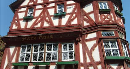 mit Balkon und Rheinblick by Interhome