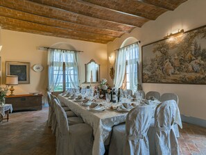 Dining - Ferienvilla 'Michelangelo' mit privatem Pool by Interhome (Brolio)