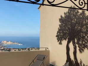 Property grounds - 'Vista di Sognu Casa Olivea' by Interhome (Monticello)