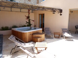 Terrace/patio - 'Vista di Sognu Casa Olivea' by Interhome (Monticello)