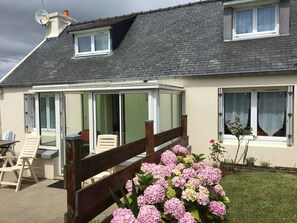 Terrace/patio - Maison du Rheun Trégondern in Saint-Pol-de-Léon by Interhome (Santec)