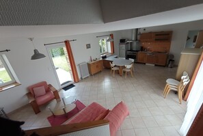 TV - zwischen Meer und Land by Interhome (Plougastel-Daoulas)