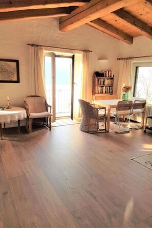 Dining - SASSO MARCO by Interhome (Ronco sopra Ascona)