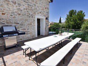Outdoor dining - Komfortable Wohnung mit Pool in der Nähe von Umag by Interhome (Umag/Juricani)