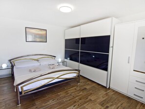 Internet - Komfortable Wohnung mit Pool in der Nähe von Umag by Interhome (Umag/Juricani)