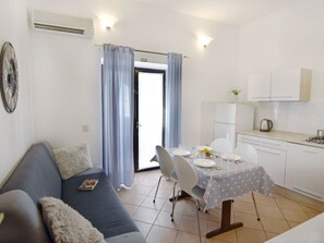 TV - SILVA 3 prizemlje by Interhome (Umag/Savudrija)