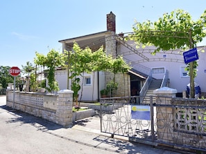 Exterior - Geräumige Unterkunft in Punta Umag in Strandnähe. by Interhome (Umag)