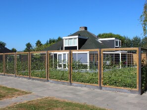 Property grounds - "Buurtweg221" mit Schwimmbad by Interhome (Stavenisse)